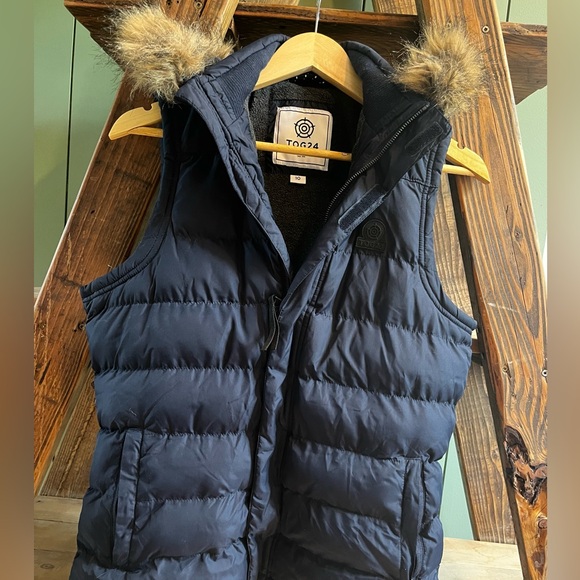 Ultra warm padded gilet / vest with hood - Picture 2 of 2